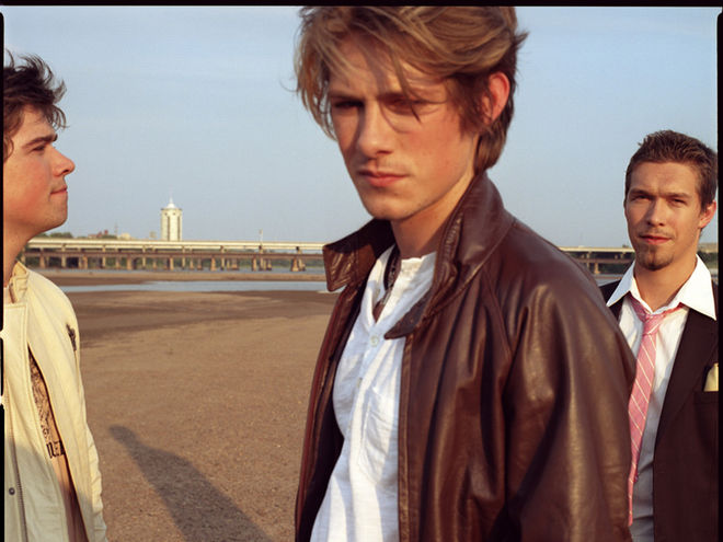 Tinted Windows: a 'supergroup'… featuring Hanson