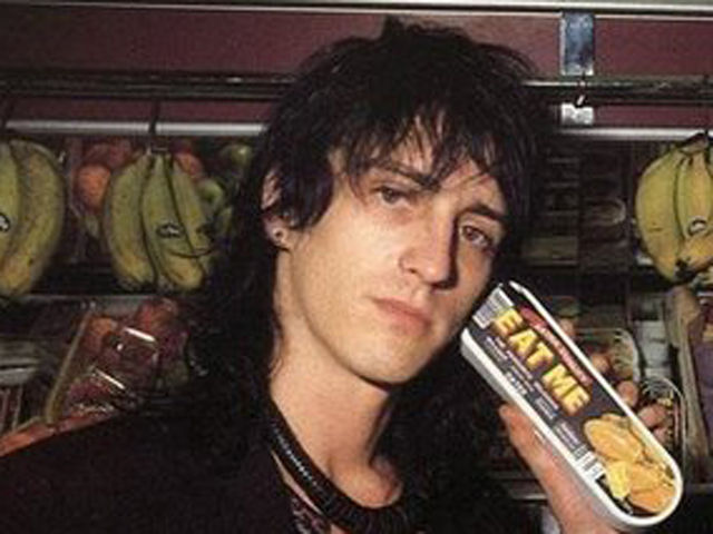 Stradlin's not sending a message to Axl