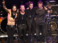 Jane's Addiction's Eric Avery quits, Duff McKagan rumored in