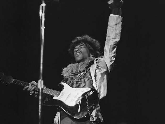Jimi hendrix and his influence on music history essay
