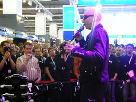 Video: Joe Satriani on his Vox Satchurator distortion