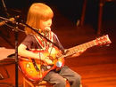 5-year-old plays Johnny Cash like a seasoned vet