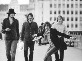 Free new Kasabian track