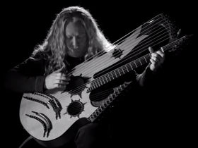 VIDEO: Check out Keith Medley and his 27-string guitar