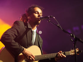 Leon Bratt crowned best unsigned acoustic act 2012!
