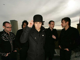 Maximo Park giveaway free download: Wraithlike
