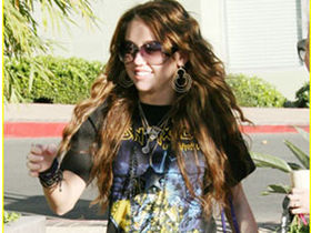 Miley Cyrus an Iron Maiden fan? Yeah, right!