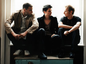 Muse give away free live track, Fury