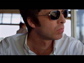 VIDEO: Noel Gallagher's High Flying Birds - The Death Of You And Me