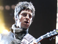 Noel Gallagher quits Oasis