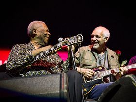 Peter Frampton talks Hummingbird In A Box, new Guitar Circus tour