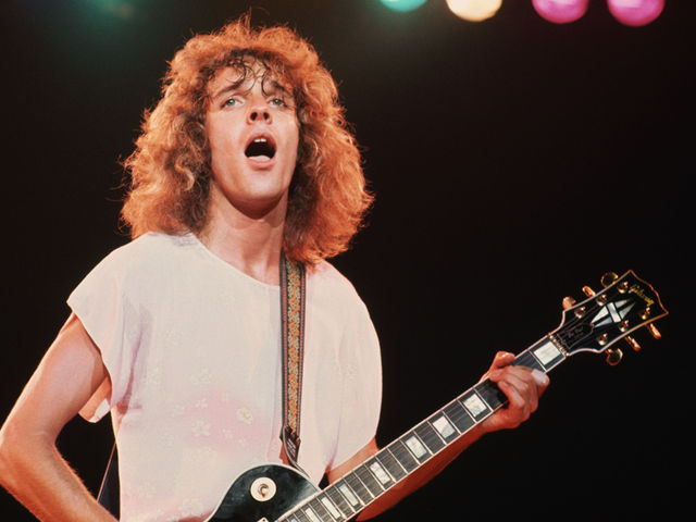 Peter Frampton reunited with his 'Frampton Comes Alive!' Les Paul Frampton on stage with his 1954 Les Paul Custom in 1979