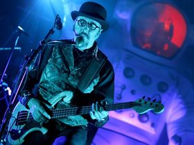 5 bassistes qui ont repoussé les règles de l'instrument