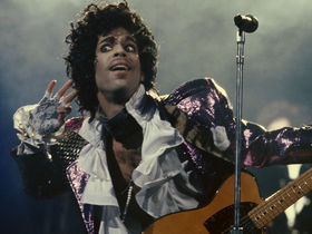 Prince auditions drummers at US shows