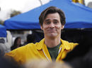 Jim Carrey sings Radiohead, Smashing Pumpkins in New York City