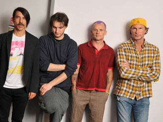The band with new guitarist Josh Klinghoffer (second from left)