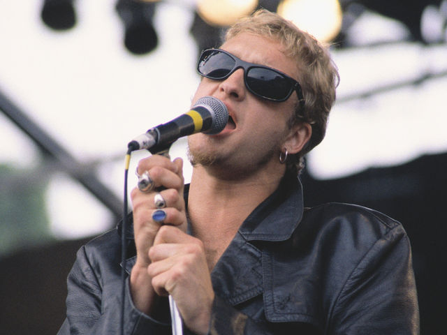 Alice In Chains - Down In A Hole