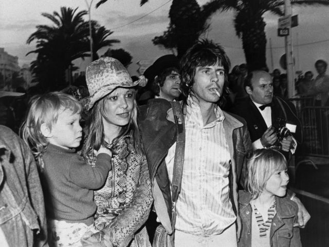 Keith Richards and family in France, 1971