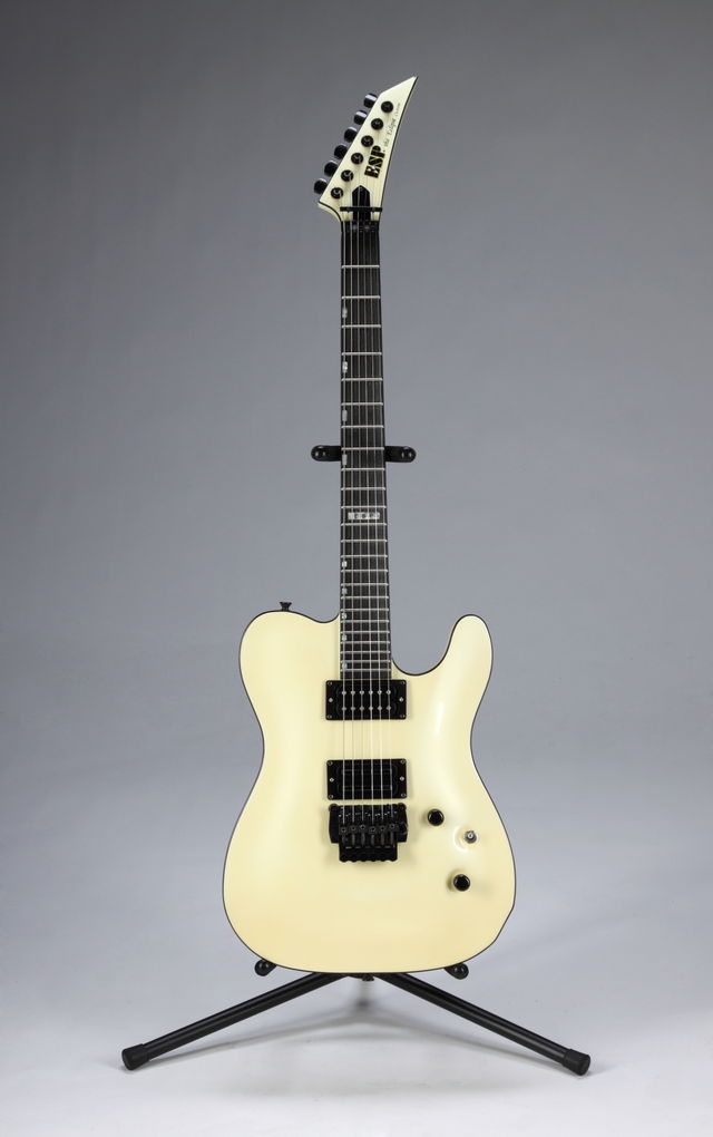 Lot 351: Slash-played custom ESP Eclipse