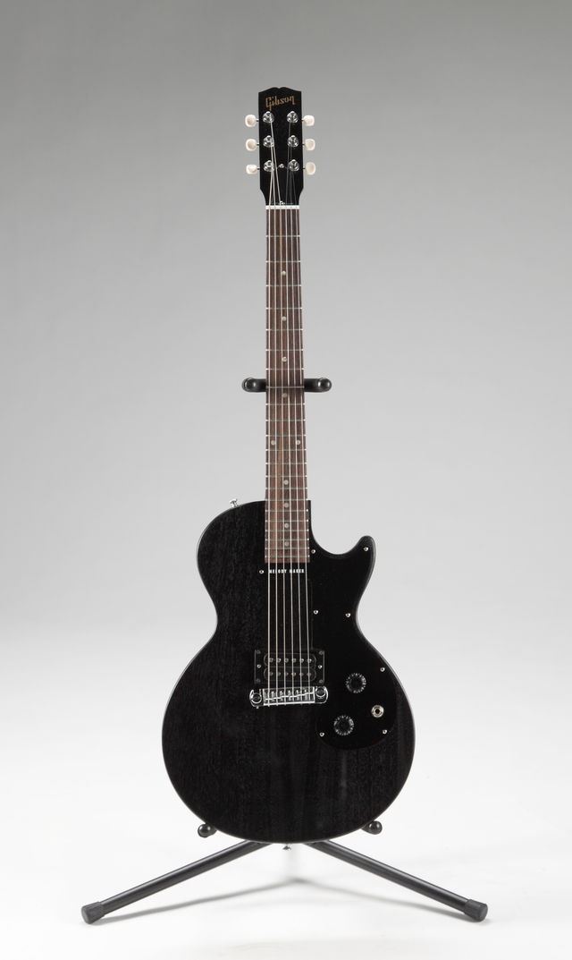 Lot 360: Slash-played Gibson Melody Maker