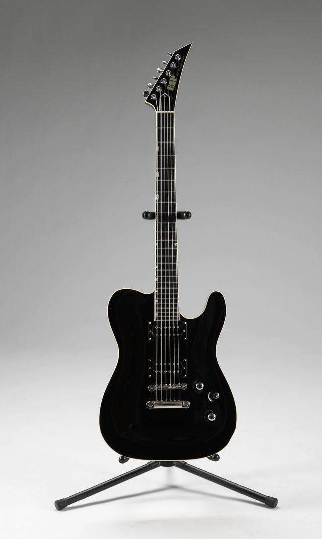 Lot 230: Slash-played custom ESP Eclipse