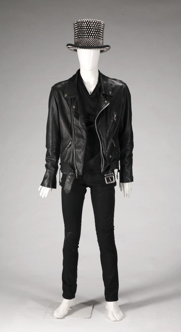 Lot 485: Slash-worn Superbowl XLV ensemble