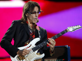 Study guitar online with Steve Vai at Berklee Music