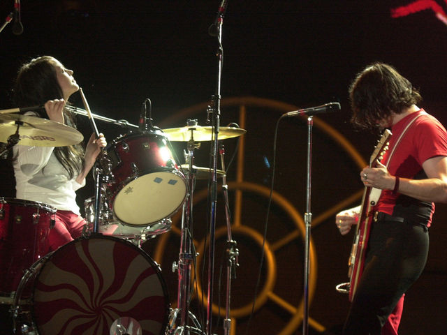The White Stripes At the KROQ Weenie Roast 2003