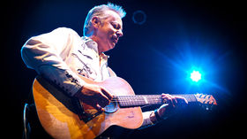 Tommy Emmanuel tops best acoustic guitar player in the world poll