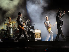 U2 confirm for Glastonbury 2011