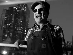 VIDEO: David Lee Roth explains Van Halen's 'no brown M&Ms' tour rider
