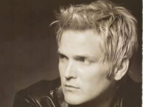 EXCLUSIVE: Velvet Revolver singer update
