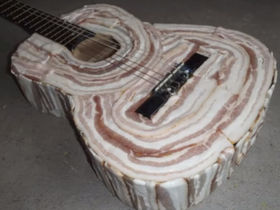 VIDEO: make your own bacon guitar!