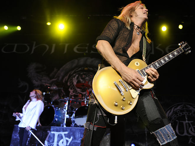 guitarist Doug Aldrich on