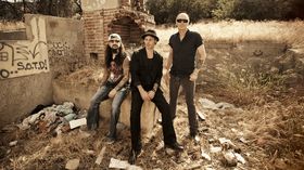 VIDEO: The Winery Dogs walk through their live gear