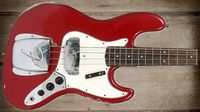 Cool and classic basses: Fender Jazz Bass Pre-CBS Custom Colou