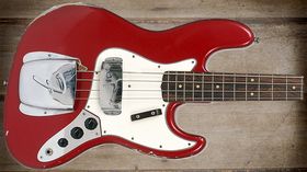 Cool and classic basses: Fender Jazz Bass Pre-CBS Custom Colou