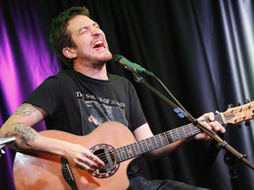 Frank Turner: essential tips for acoustic singer-songwriters