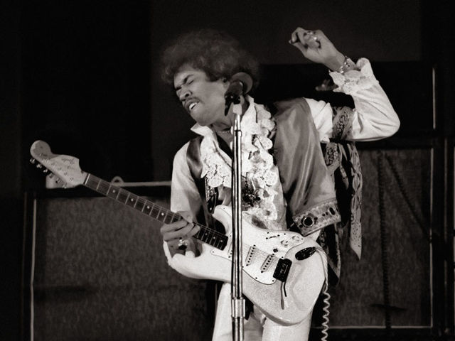 Jimi Hendrix - The Showboater
