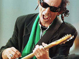10 rock stars' first guitars