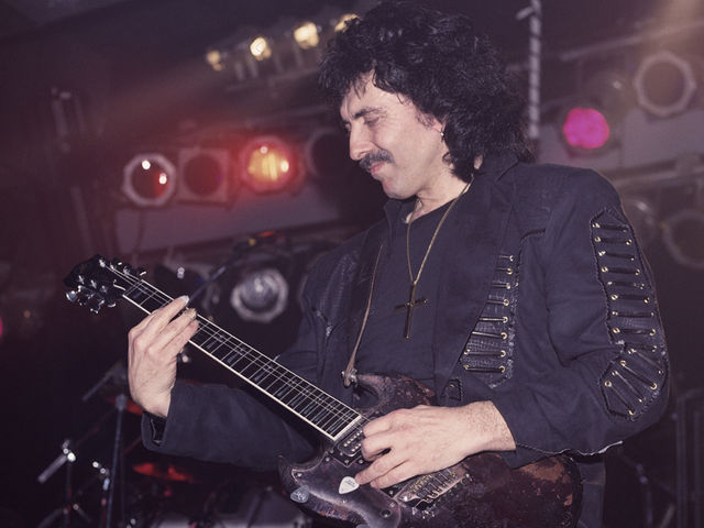 Tony Iommi - Iron Man, Paranoid (1970)