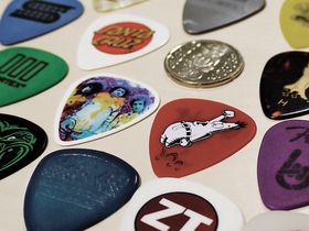 50 steps to better electric guitar tone