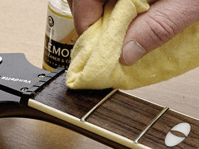 50 steps to better electric guitar tone