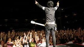 Billie Joe Armstrong talks ¡Uno!, ¡Dos!, ¡Tré!