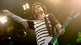 Billie Joe Armstrong talks ¡Uno!, ¡Dos!, ¡Tré!