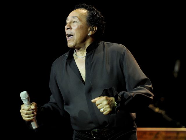 Smokey Robinson & The Miracles - Ooh Baby Baby