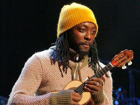 10 famous (and surprising) ukulele players