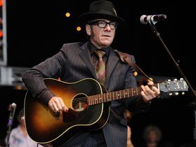 20 acoustic guitar-playing front men