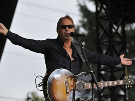 10 actors turned musicians