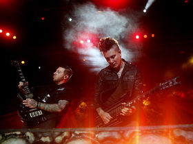 Synyster Gates d'Avenged Sevenfold nous livre un titre à titre d'Hail To The King
